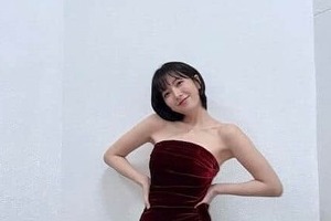 KARA・知英＆ヨンジ、超ミニのコーデで「激カワ」2ショット大反響