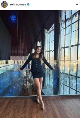 ゼフラ・ギュネシュ選手のインスタグラム（＠zehragunes）より