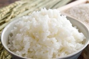 家系ラーメン店が「ライス食べ放題のシェア」で悲鳴、「少しでも辞めて」　システム見直し求める声も