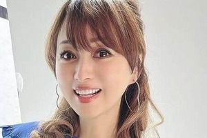 渡辺美奈代、脚ほそっ...ショーパン×ブーツのコーデ大絶賛　「スタイル良すぎ」「大人魅力が凄い」
