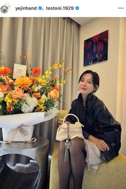 ソン・イェジンさんのインスタグラム（＠yejinhand）より