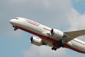 YouTuberいけちゃん、エア・インディア乗って「インド人だらけ」「半年前に墜落」　「失礼すぎる」と大ヒンシュク