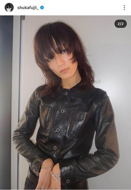 藤井萩花さんのインスタグラム（＠shukafujii_）より