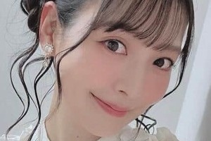 人気声優・上坂すみれ＆小倉唯、密着ハグ2ショでかわいさ限界突破　「黄金コンビ」「可愛すぎる！！！」