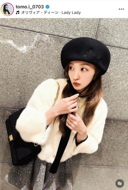 板野友美さんのインスタグラム（＠tomo.i_0703）より