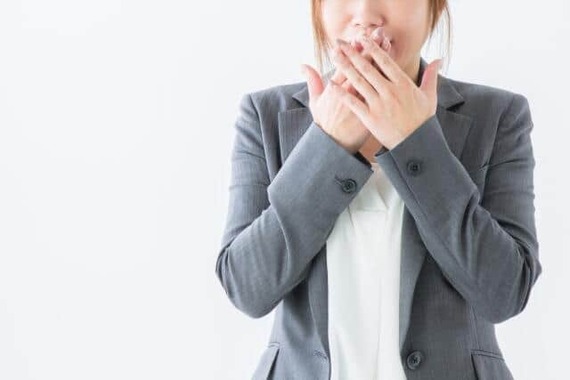 親としてはついつい口出ししたくなるもの（画像はイメージ）