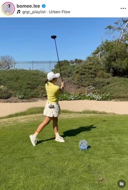 イ・ボミさんのインスタグラム（＠bomee.lee）より