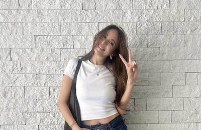 道端アンジェリカ、タイトな黒ドレスで色気ダダ漏れショット　「スタイル良すぎる」「神秘的～美女」