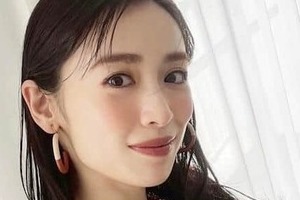泉里香、ピースのショットでカワイイがダダ漏れ...「びじゅ良過ぎぃぃ～！！」　夫はサッカー日本代表