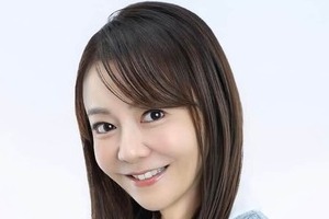 華原朋美、さわやかボーダーのトップス×スカートのコーデで超キュート　「激カワ」ショートヘアも話題に