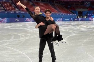 アイスダンス「うたまさ」吉田唄菜＆森田真沙也、ミラノで華麗なるポージング　「素敵」「応援してます！」