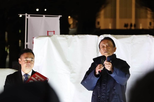 麻生太郎氏の応援演説の様子