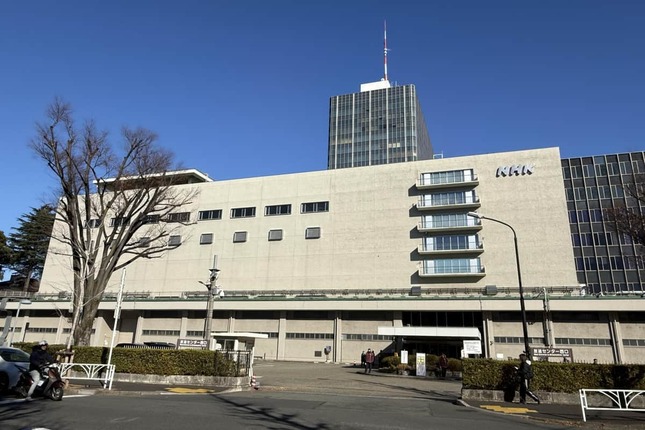 川端義明さんはNHK時代に「ニュース7」キャスターなどを歴任。ブログで古巣に怒りをぶつけた