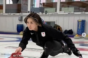 「女優さんかと」「麗しい」　カーリング女子日本代表・34歳「司令塔」にSNS注目「キュンとしちゃった」
