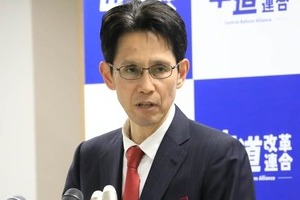 中道・代表選出馬の階議員、「イケメン俳優」次男の話題に笑顔　父に似てると言われると「すごい嫌がります」
