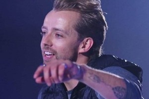 トップスケーター同士の婚約、世界が沸く...「なんて素敵なプロポーズ」　街中でひざまずき...熱いハグ、キスも