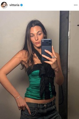 ヴィットリア・チェレッティさんのインスタグラム（＠vittoria）より