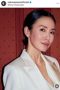 中谷美紀さんのインスタグラム（＠mikinakatanioffiziell）より