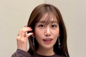 元NHK中川安奈アナ、透け感レースの黒トップスで...色気ダダ漏れ　「猛烈に美しい」「めっちゃくちゃ可愛い～」