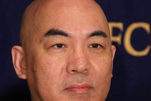 衆議院の議長席に百田尚樹参院議員が？　そっくりすぎる事務総長にネットざわめき「偽百田さんやw」