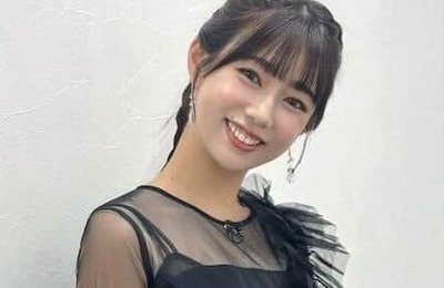 「日本一強い女子アナ」堀江聖夏、真っ赤なチャイナドレス姿で...豪快脚あげポージング　「カッコイイ」絶賛