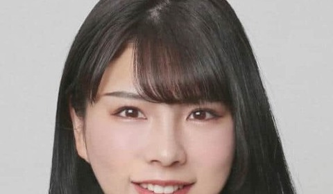 「配慮に欠けた投稿でした」　「ステッカーびっしりPC」に賛否の新人都議、「わざわざ敵をつくる必要もない」意見に反省