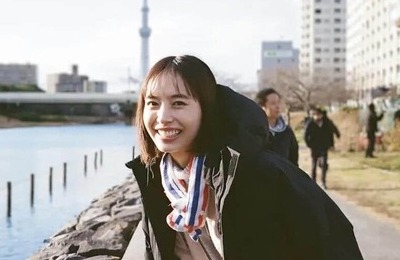 井桁弘恵、肩出しチューブトップ黒ドレス姿で大人の色気爆発　「綺麗じゃァァァ～ッ」「大人っぽさ増し増し」