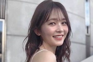 久間田琳加「今日も出してくよーー」超ミニあわせ「激カワ」反響　「スタイル良すぎ」「私服かわいくておしゃれ」