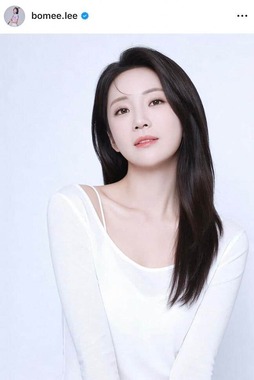 イ・ボミさんのインスタグラム（＠bomee.lee）より