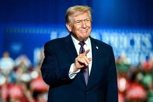 トランプ大統領、早くからイラン軍事攻撃の準備か　アメリカ空母2隻を派遣...大規模な軍事力を展開