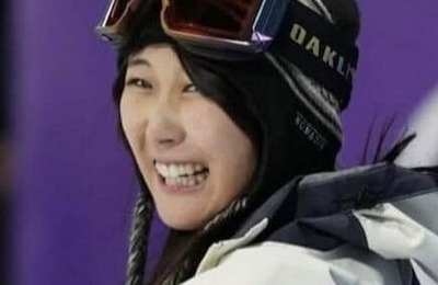 ビッグエア金・村瀬心椛、ライダースジャケットでかっこよすぎ自撮りショット　ウェア姿と雰囲気変わって