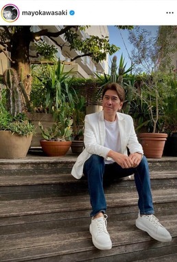 川﨑麻世さんのインスタグラム（＠mayokawasaki）より