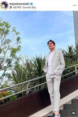 川﨑麻世さんのインスタグラム（＠mayokawasaki）より