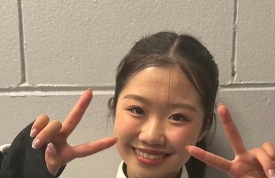 フィギュア銅・中井亜美「激カワ」ほっぺポーズ再び　「何をしてもかわいい」動画に大反響