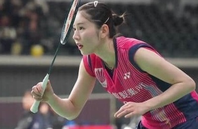 バドミントン志田千陽、髪おろして＆キラキラ笑顔ショット　「どこのアイドルかと」「可愛いしかない」「美しい！」