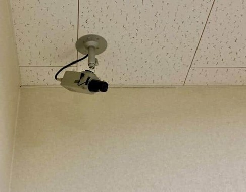 万引きは店舗の運営に深刻なダメージを与える（写真は防犯カメラのイメージ画像）