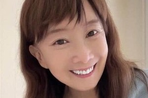 アグネス・チャン70歳、母校スタンフォード大学のキャンパスへ　デニムコーデで神スタイル炸裂「若い、若過ぎる」