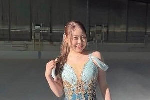 紀平梨花、モントリオールの地下鉄で移動中プラベショットに反響　「めっちゃ可愛い～」「良い笑顔」