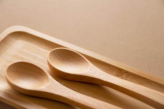 岩尾望さんは「木のスプーン」を使ったネタを番組に提出したというが（写真はイメージ）