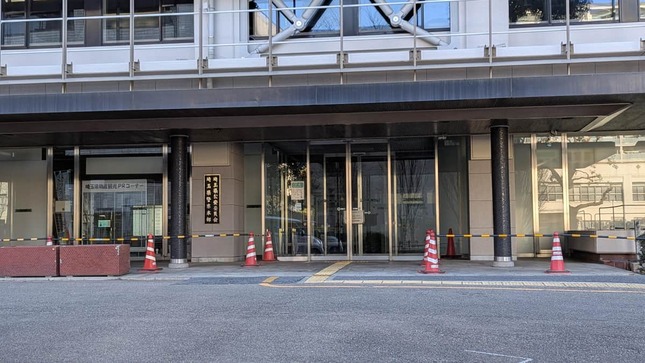 埼玉県警本部。Xの発信が注目を集めている
