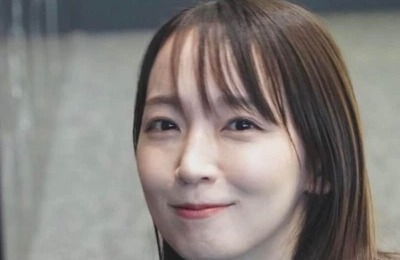 吉岡里帆、透け感黒ドレス姿＆かわいすぎショートヘアの衝撃　「美しすぎる」「なんでこんなに可愛いんですか？」