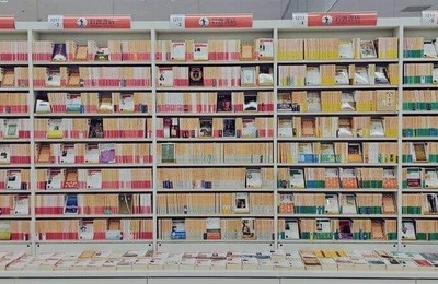 岩波、ちくま...文庫本全点、ざっと6600アイテム揃えて「圧巻の眺め」　売り上げ5倍、書店が狙う「業界活性化」