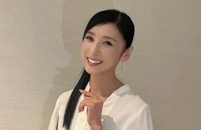 黒木瞳、透け感花柄フリルドレス姿で変わらぬ美貌　「どんどん若返っているような」「艶やかで美し過ぎる」
