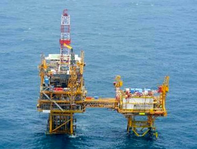 中国による東シナ海ガス田開発 、日本政府が証拠写真公開（提供：防衛省/AP/アフロ）