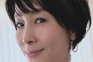 内田恭子アナ、淡い水色の着物姿で変わらぬ美貌...長男の卒業式へ　「お着物も帯も全部美しい」「艶やかで素敵」
