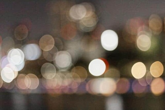 事務所に所属しないフリーが増えている？なぜ？（写真はイメージ）
