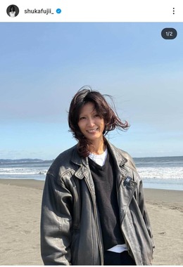 藤井萩花さんのインスタグラム（＠shukafujii_）より