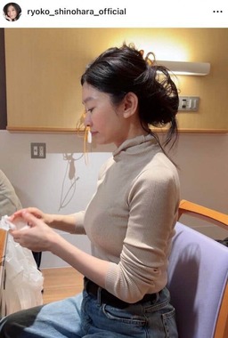 篠原涼子さんのインスタグラム（＠ryoko_shinohara_official）より