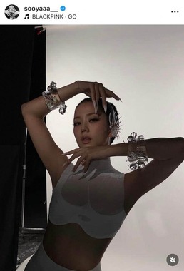 ジスさんのインスタグラム（＠sooyaaa__）より