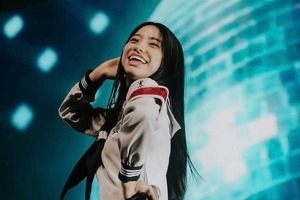 新しい学校のリーダーズ・KANON、雰囲気激変！キュートな巻き髪で「激カワ」悶絶　「反則レベル」「かわいすぎ」